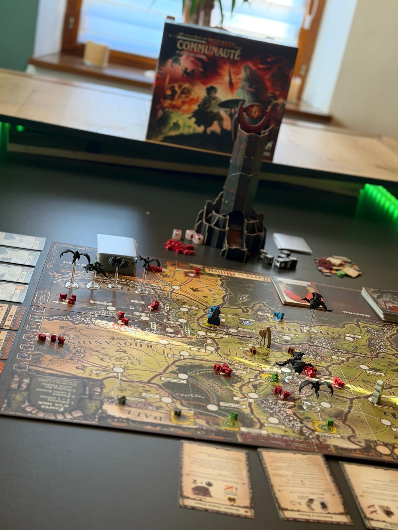 Partie en cours vue à hauteur du plateau de jeu du Dragon